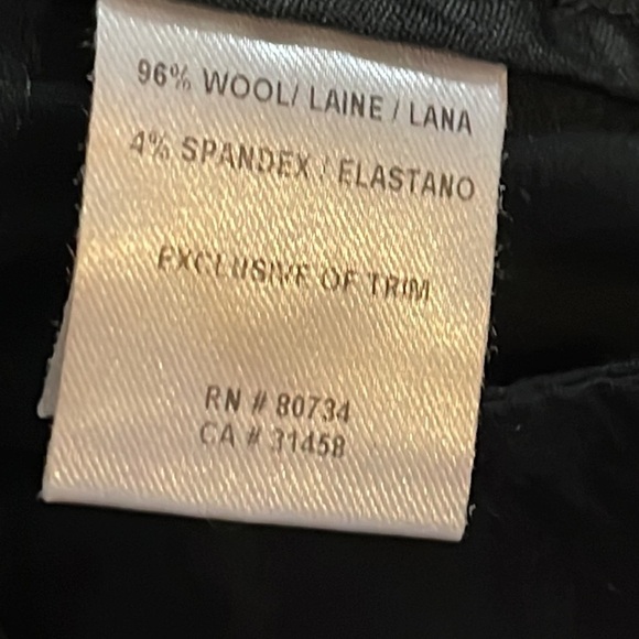 Nice BCBG Max Azaria black Capri pants 2 - Picture 6 of 6